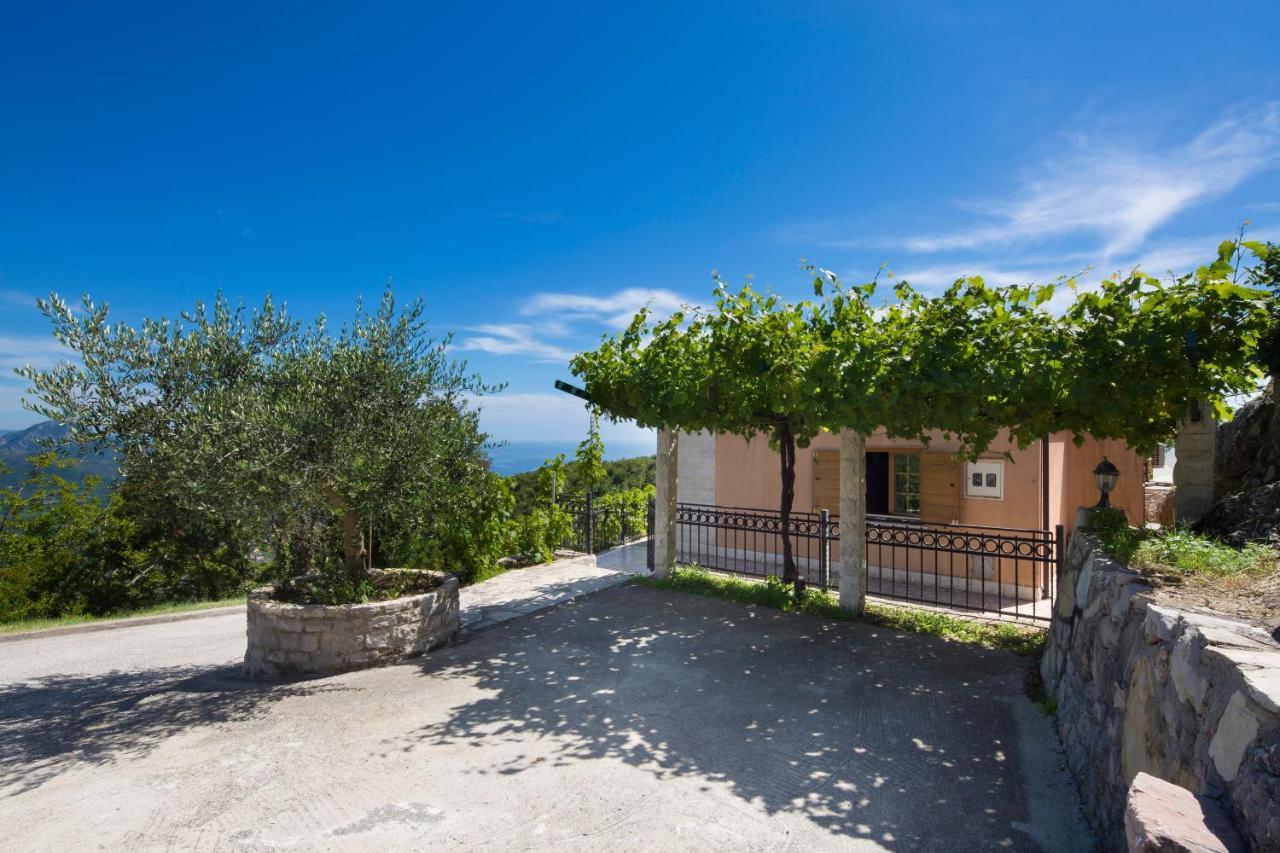 Villa Robinson Petrovac Exterior foto
